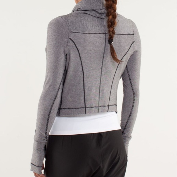 Lululemon Ironic Wrap size 6 - Picture 3 of 8